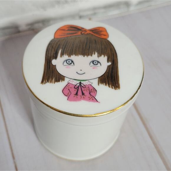 Vintage 70s Glass Kitschy Girl Trinket Dish - Set of 4 - Picture 9 of 14